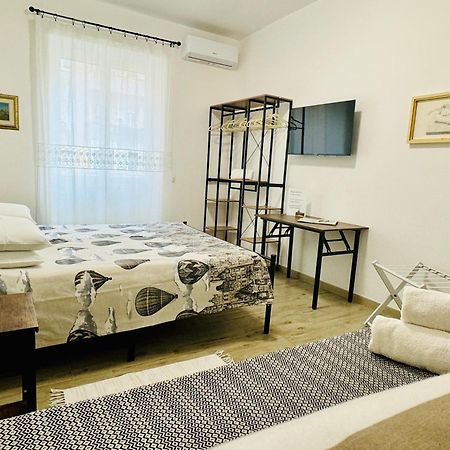 Casa Flora Apartment Рим Екстериор снимка