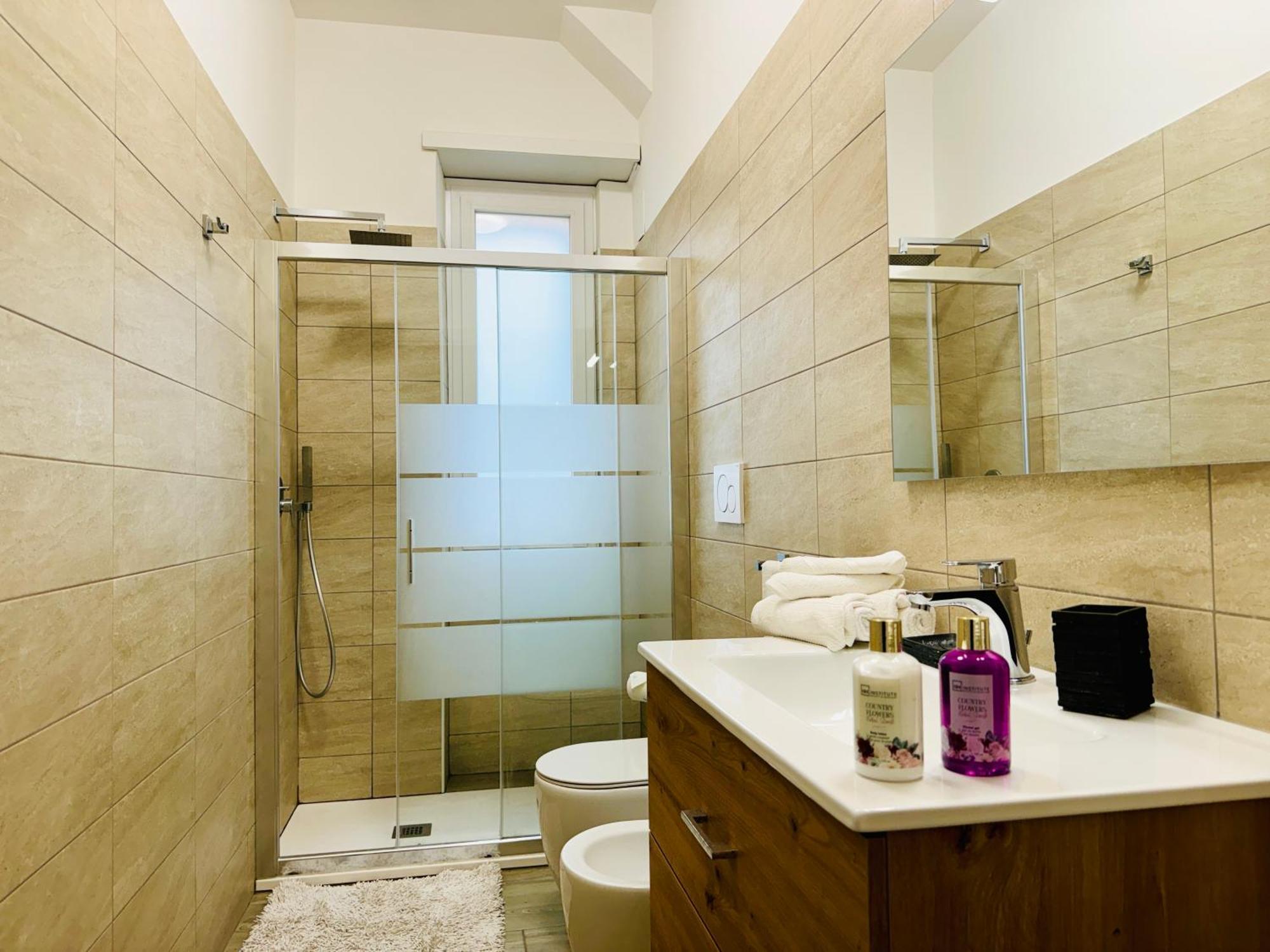 Casa Flora Apartment Рим Екстериор снимка