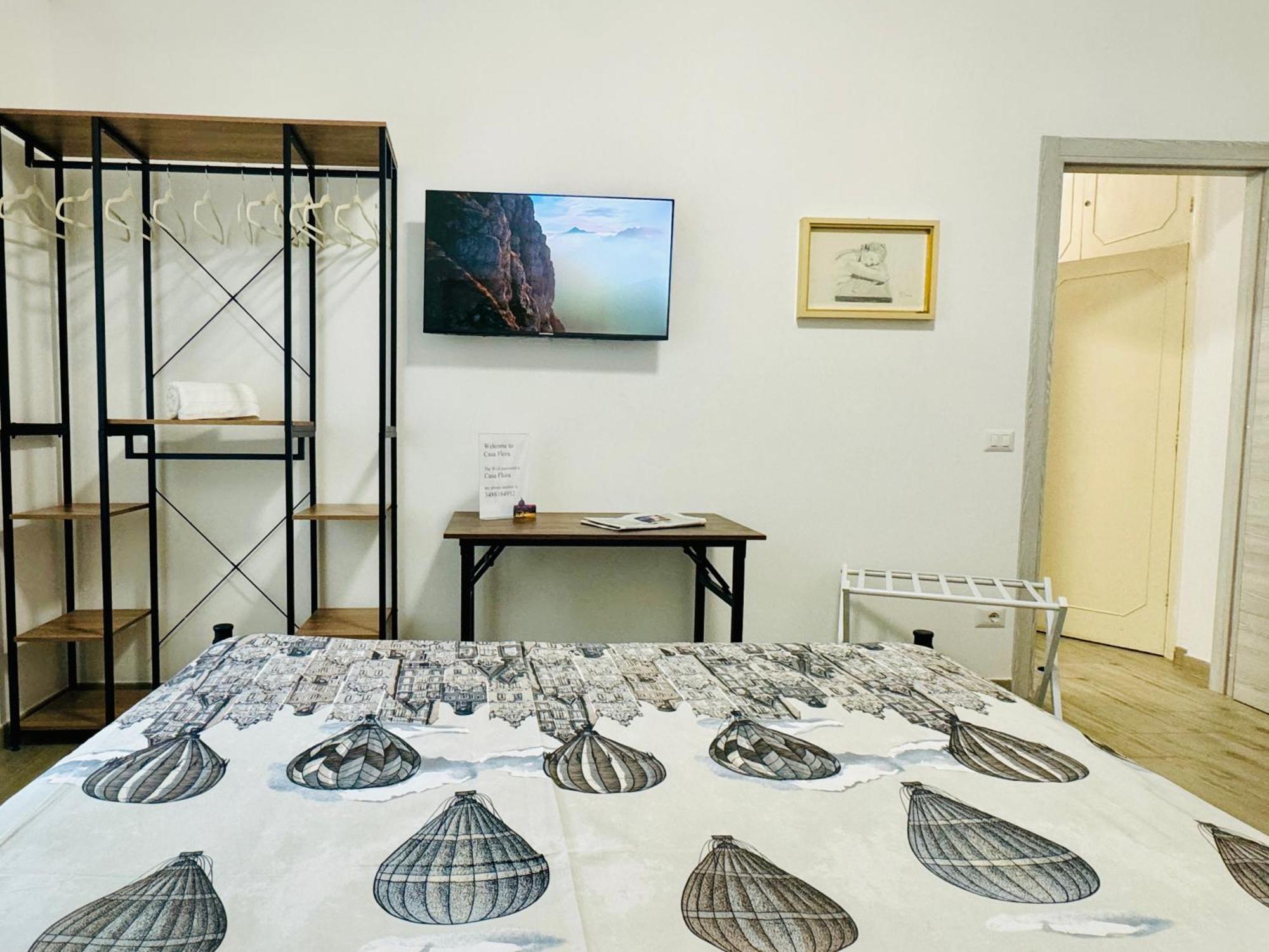 Casa Flora Apartment Рим Екстериор снимка